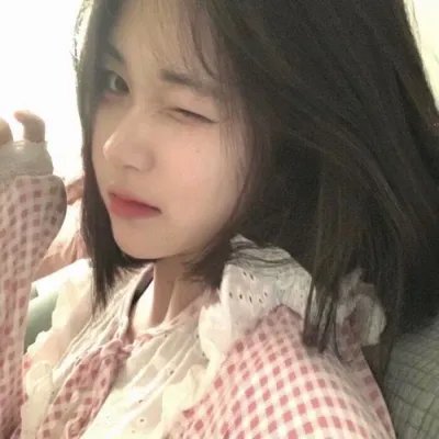 抢枕头